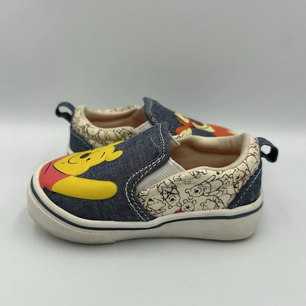 Disney Baby Winnie the Pooh Classic Baby Toddler Slip-on‎ Shoes Size 4